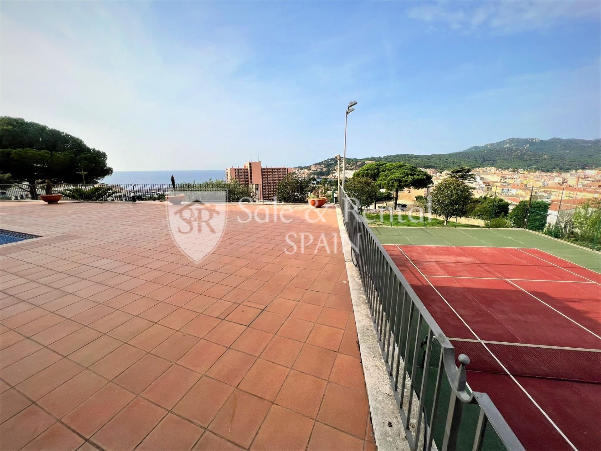 House in Sant Feliu de Guixols, Girona, Spain 10 bedrooms, 1323 sq.m. No. 166496