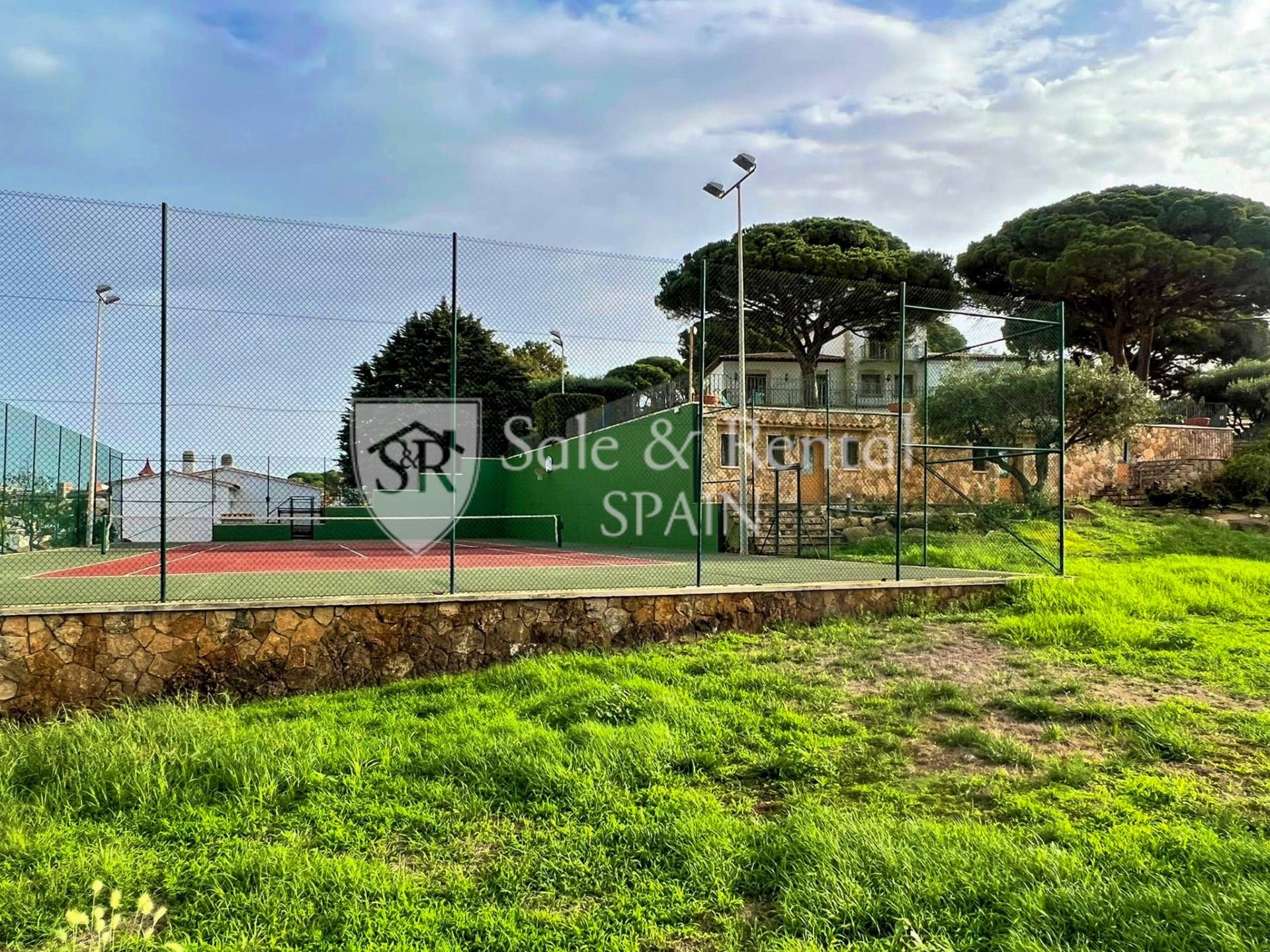 House in Sant Feliu de Guixols, Girona, Spain 10 bedrooms, 1323 sq.m. No. 166496