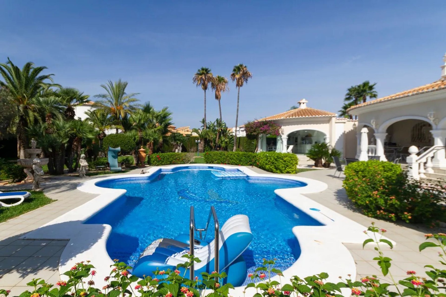 Huvila Denia, Alicante, Espanja 3 makuuhuonetta, 303 m2 No. 195665