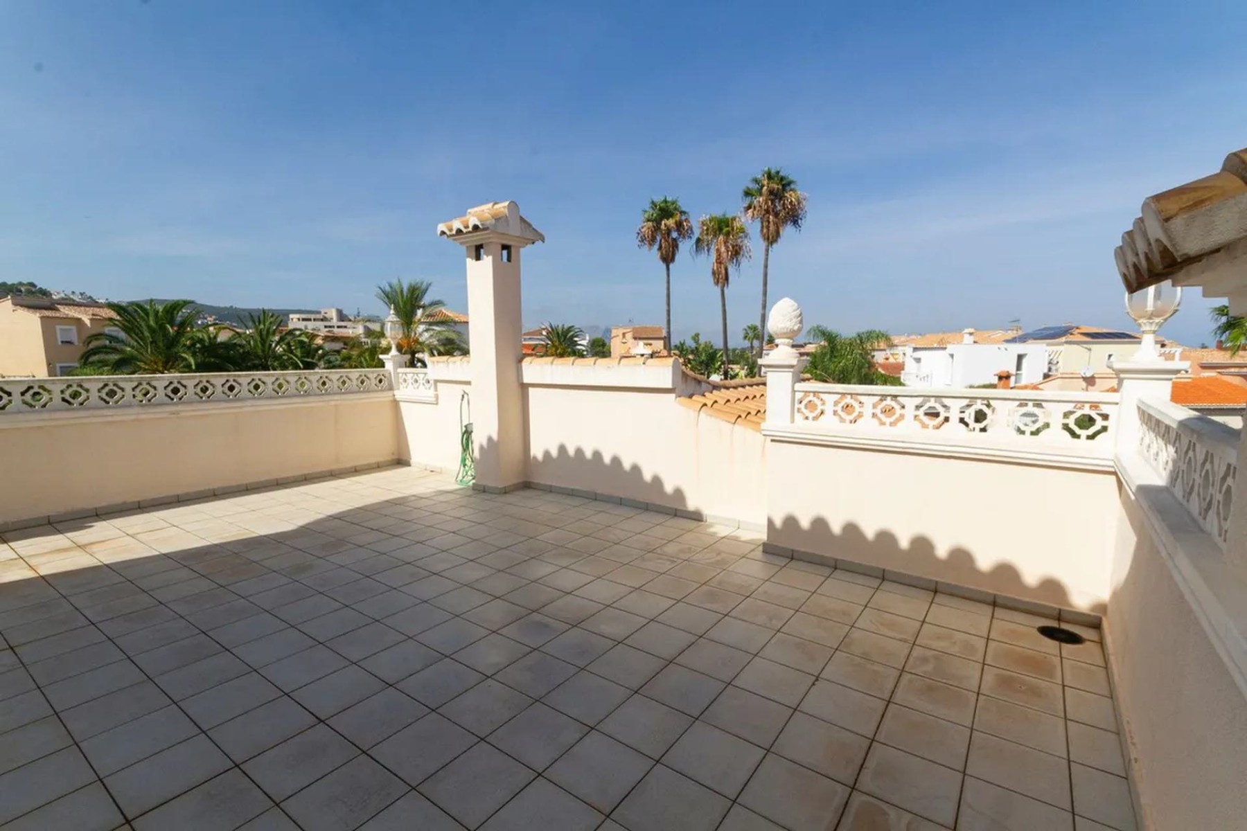 Huvila Denia, Alicante, Espanja 3 makuuhuonetta, 303 m2 No. 195665