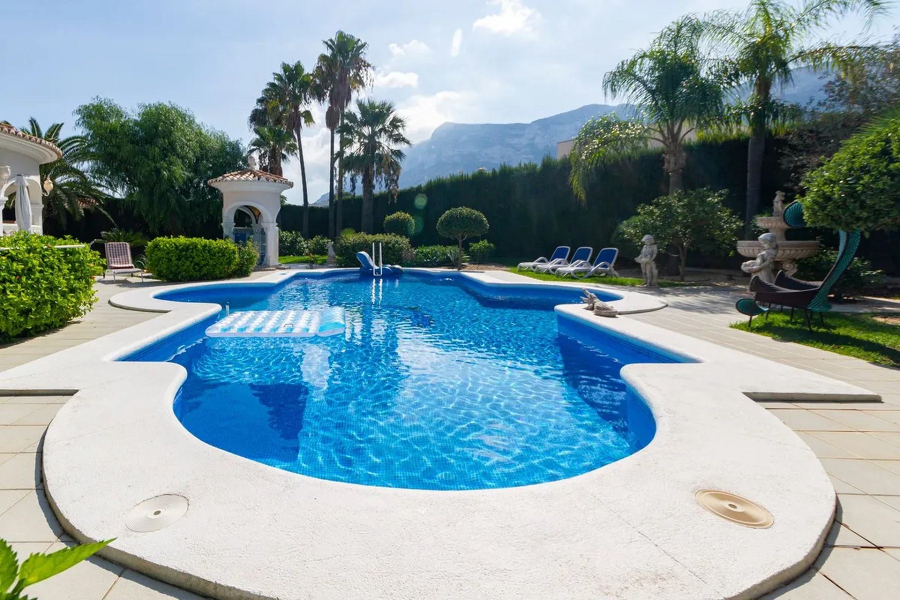 Huvila Denia, Alicante, Espanja 3 makuuhuonetta, 303 m2 No. 195665