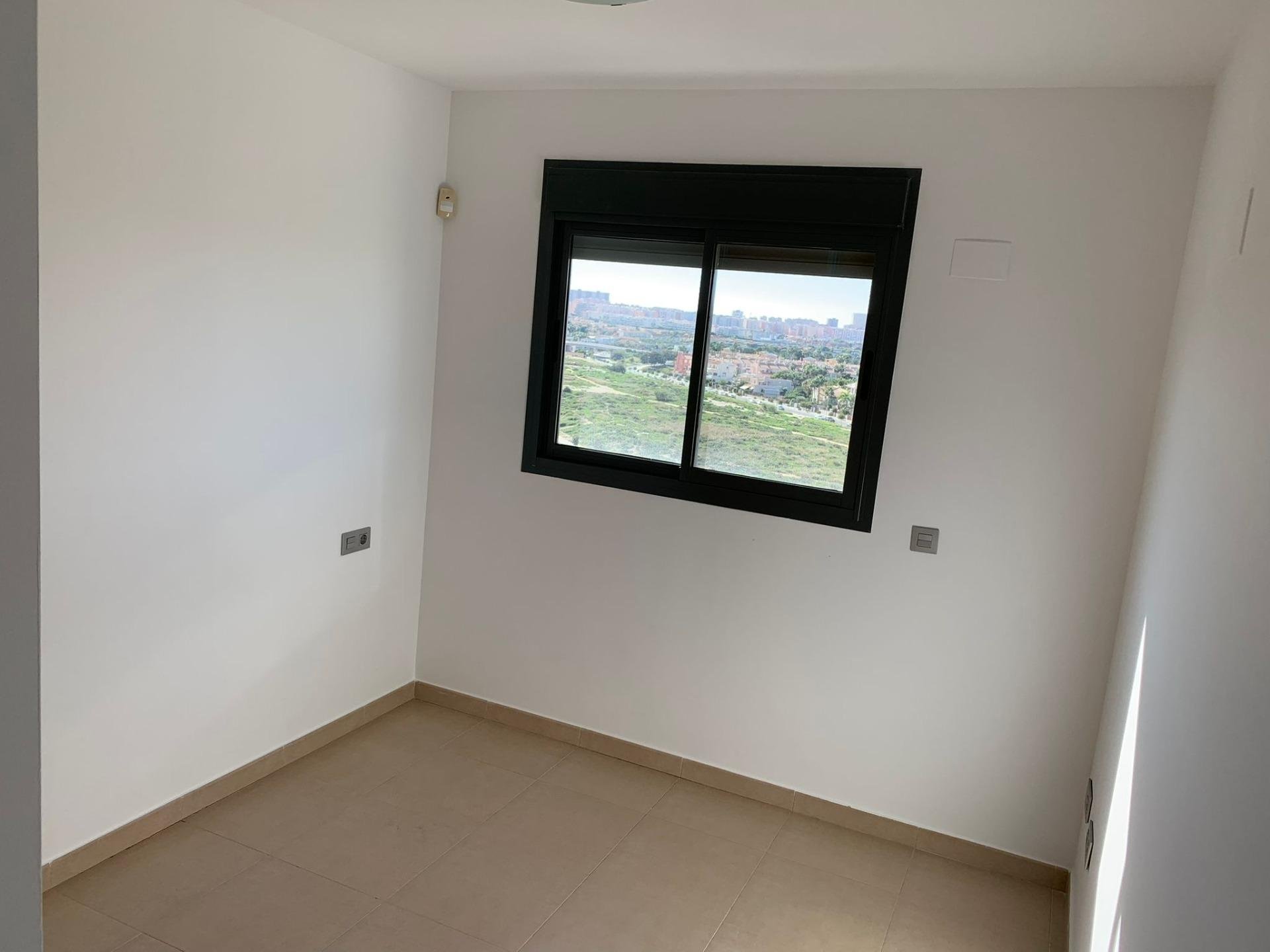 Penthouse in Alicante, Spain 4 bedrooms, 190 sq.m. No. 166575