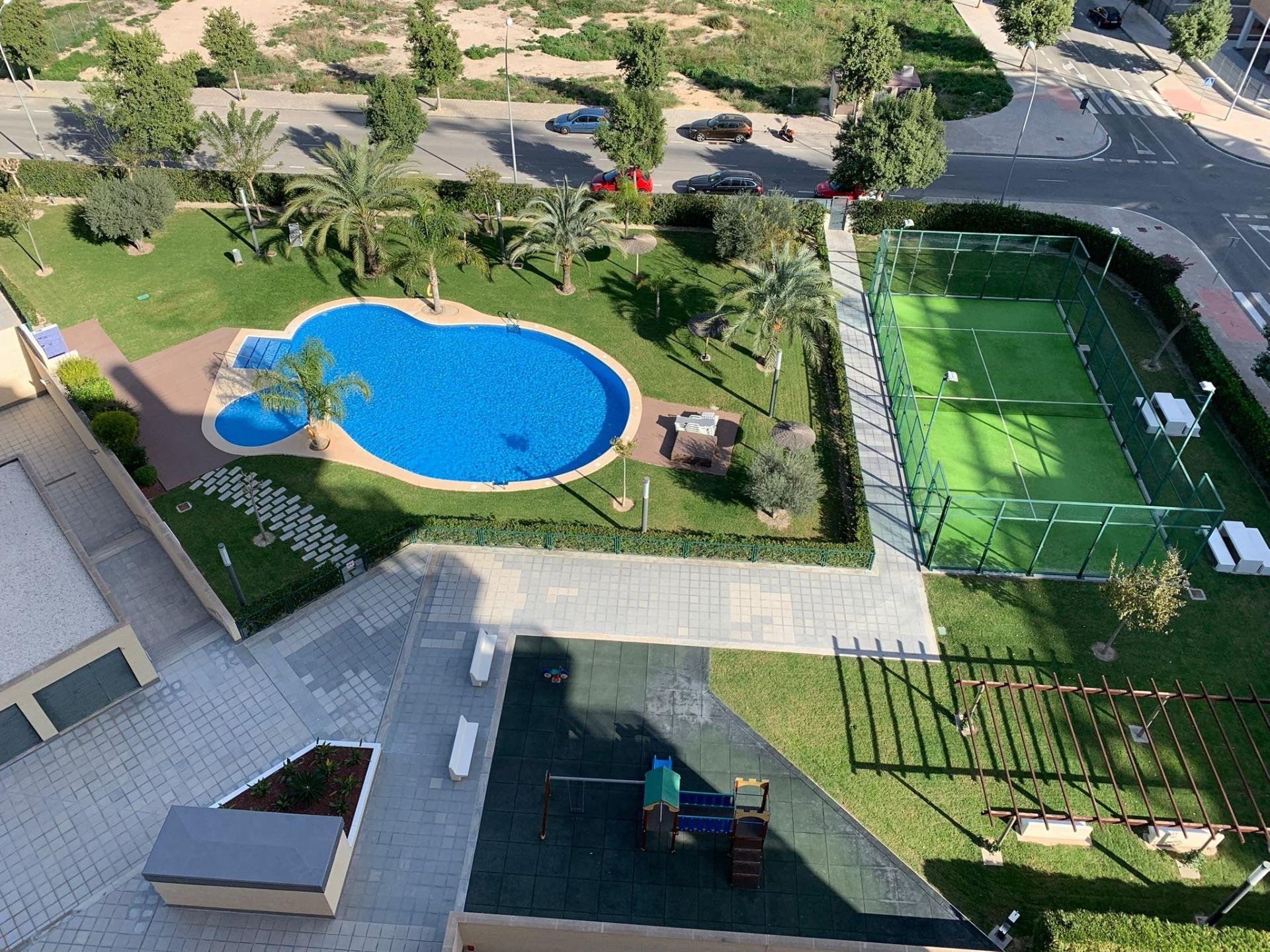 Penthouse in Alicante, Spain 4 bedrooms, 190 sq.m. No. 166575