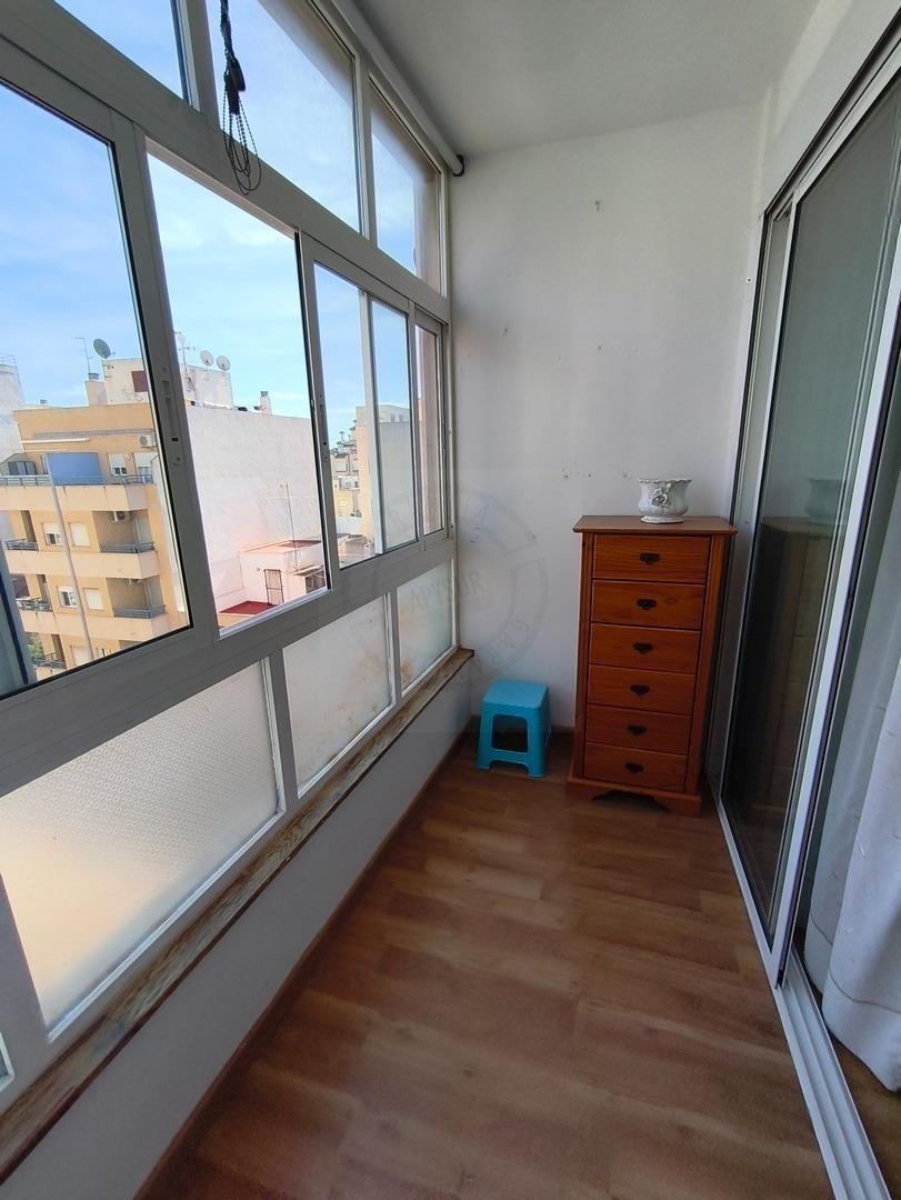 Appartamento a Torrevieja, Alicante, Spagna 2 camere da letto, 96 mq. N° 184360