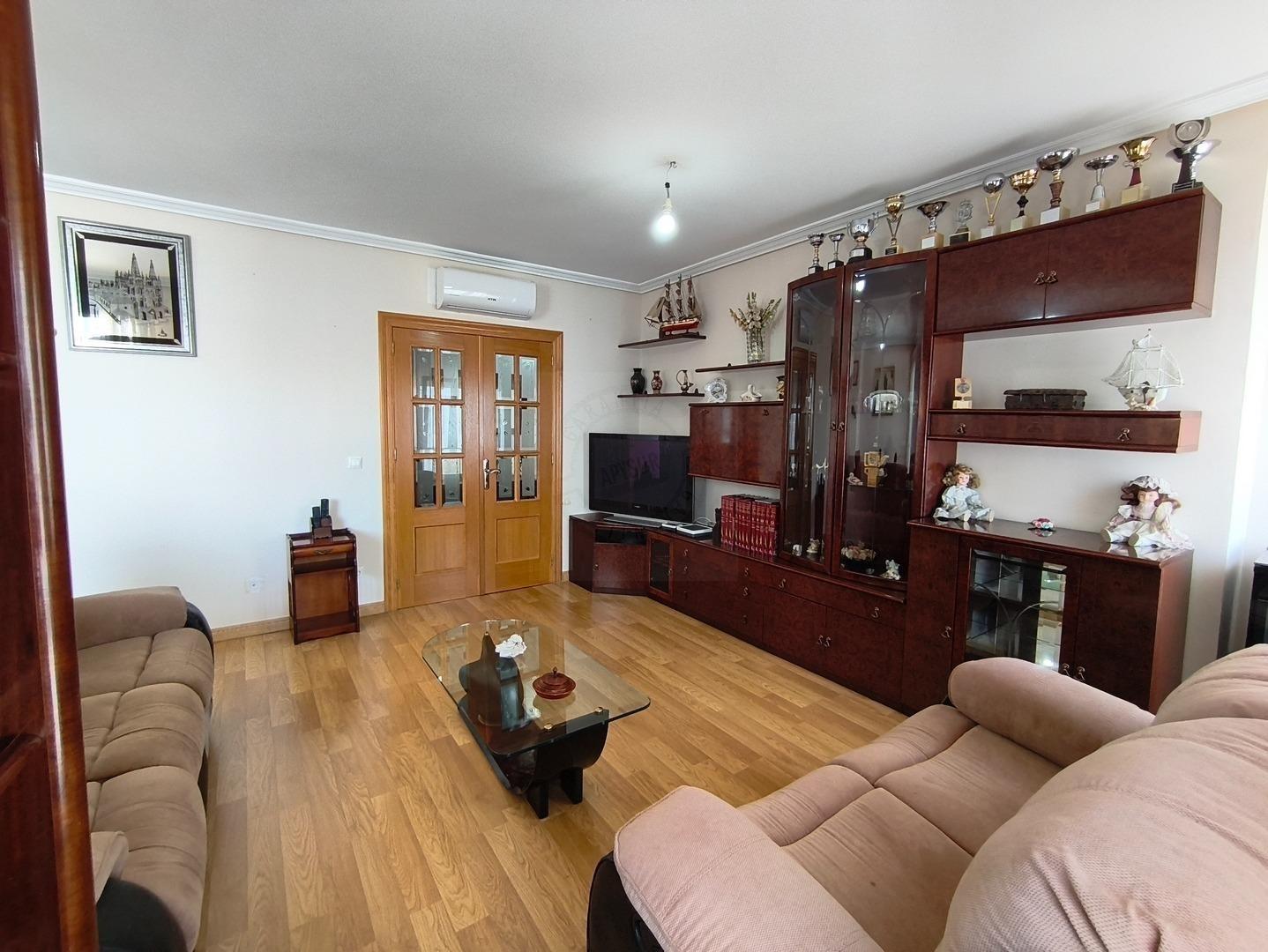 Appartamento a Torrevieja, Alicante, Spagna 2 camere da letto, 96 mq. N° 184360
