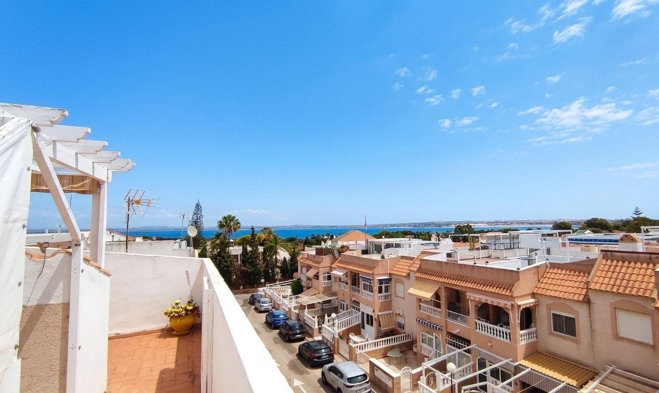 Bungalow à Los Balcones, Alicante, Espagne 2 chambres, 59 m2 No. 184359