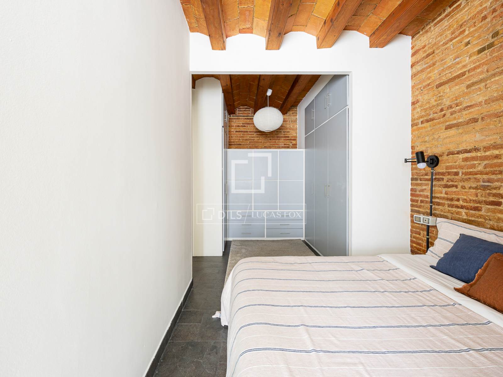 Dzīvoklis Barcelona, Spānijā 2 istabas, 104 m2 Nr. 192848