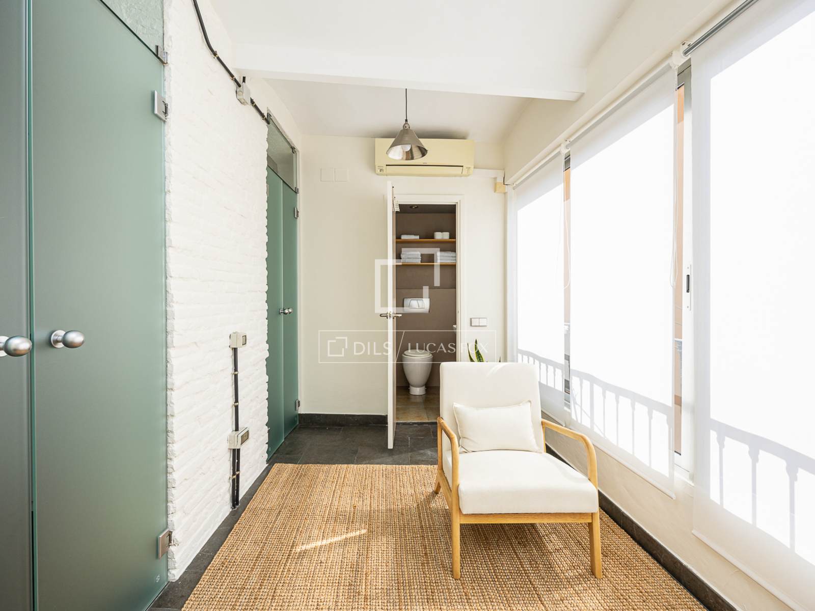 Dzīvoklis Barcelona, Spānijā 2 istabas, 104 m2 Nr. 192848