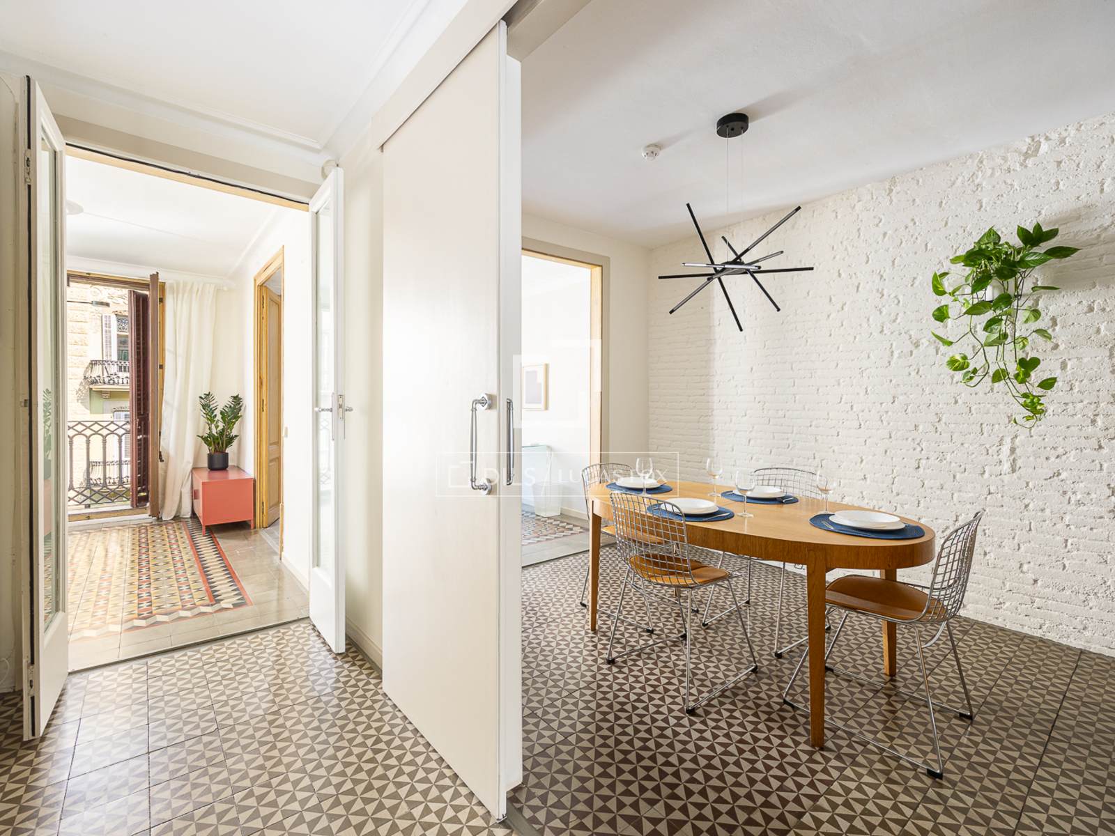 Dzīvoklis Barcelona, Spānijā 2 istabas, 104 m2 Nr. 192848