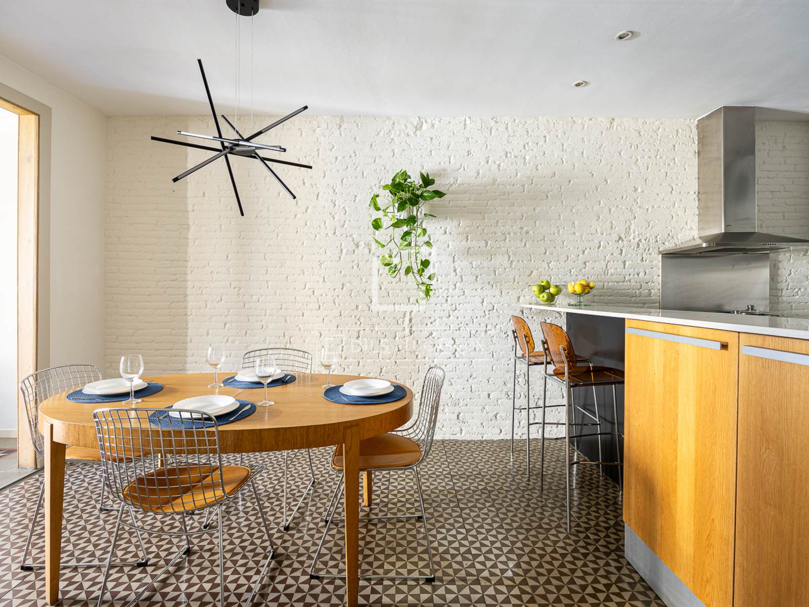 Dzīvoklis Barcelona, Spānijā 2 istabas, 104 m2 Nr. 192848