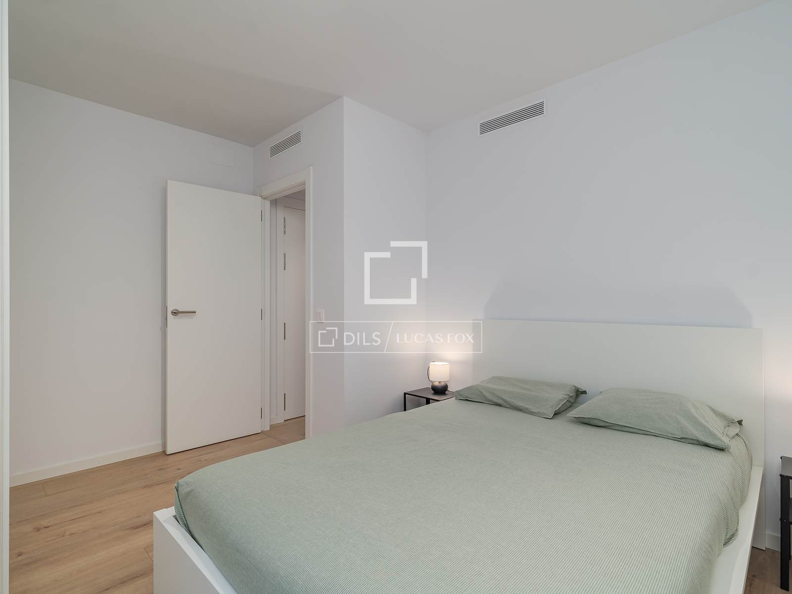 Dzīvoklis Barcelona, Spānijā 2 istabas, 74 m2 Nr. 192851
