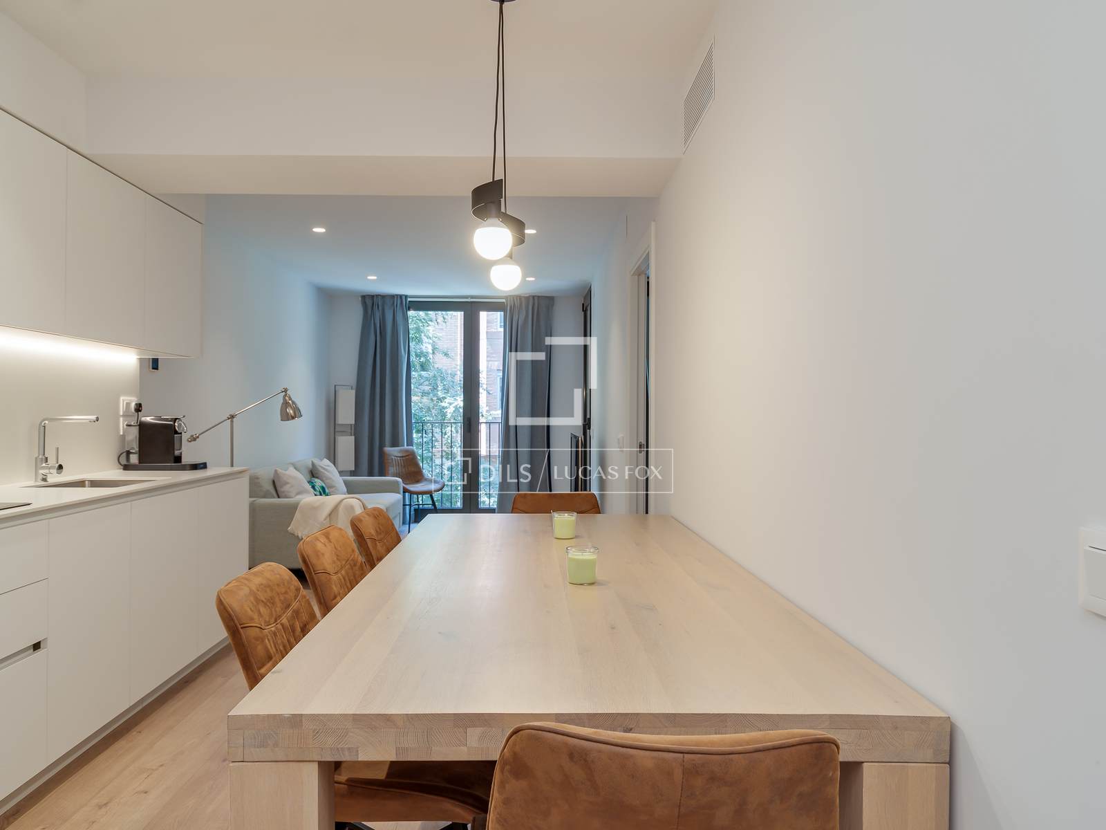 Dzīvoklis Barcelona, Spānijā 2 istabas, 74 m2 Nr. 192851