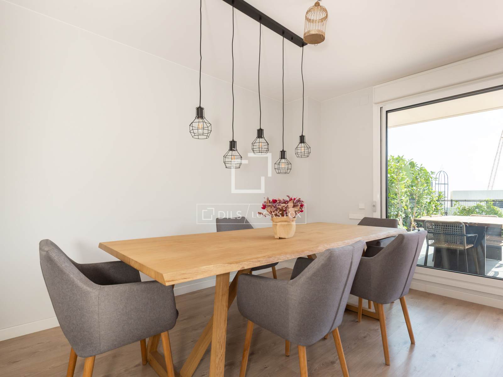Villa Esplugues de Llobregat, Barcelona, Spānijā 5 istabas, 342 m2 Nr. 192850