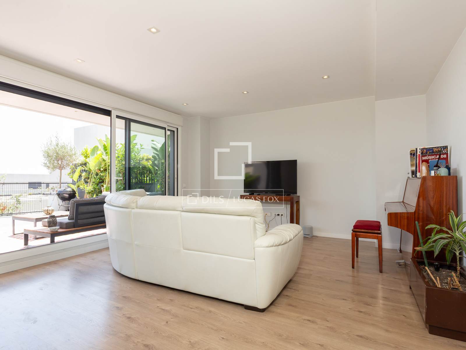 Villa Esplugues de Llobregat, Barcelona, Spānijā 5 istabas, 342 m2 Nr. 192850