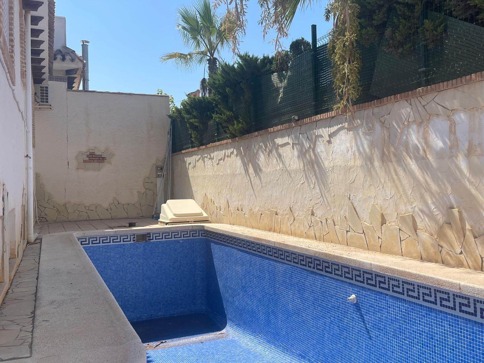 House in Torrevieja, Alicante, Spain 5 bedrooms, 161 sq.m. No. 165668