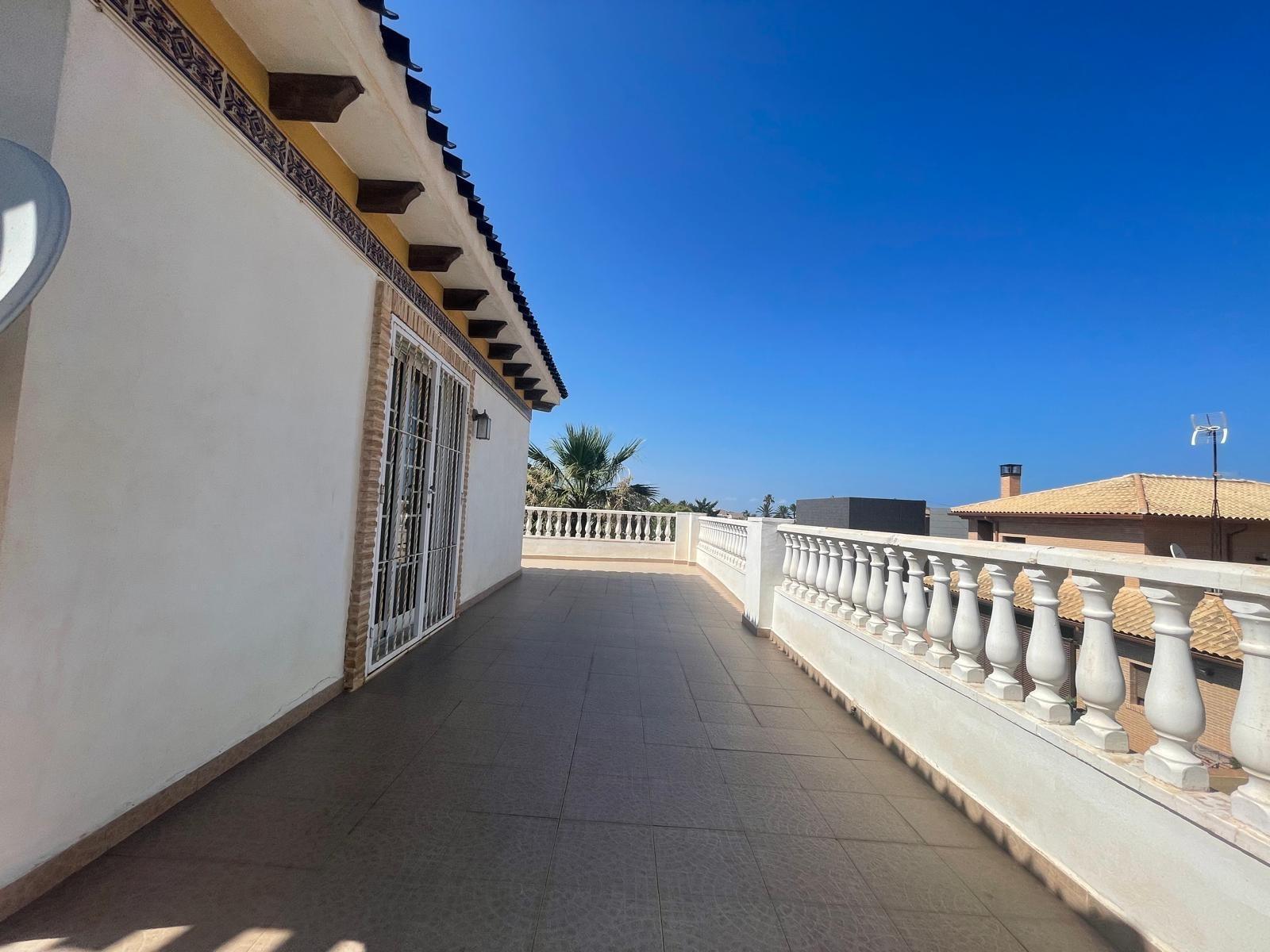 House in Torrevieja, Alicante, Spain 5 bedrooms, 161 sq.m. No. 165668