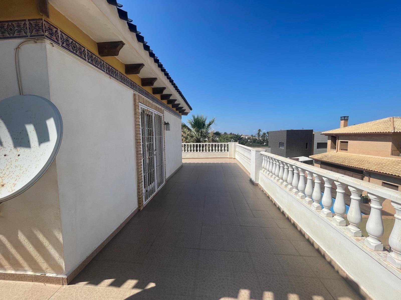 House in Torrevieja, Alicante, Spain 5 bedrooms, 161 sq.m. No. 165668