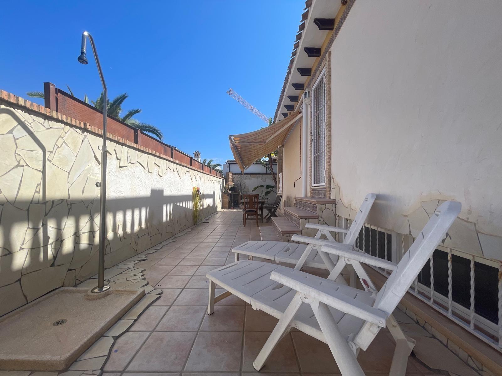House in Torrevieja, Alicante, Spain 5 bedrooms, 161 sq.m. No. 165668