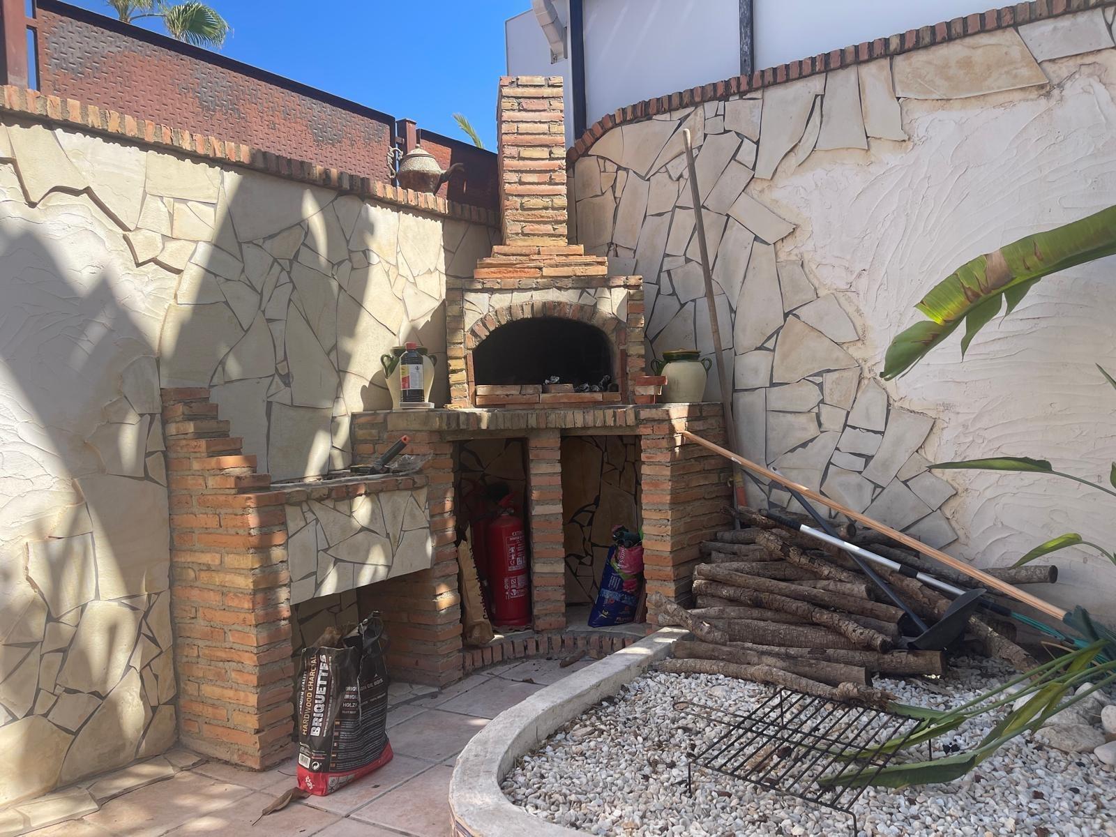 House in Torrevieja, Alicante, Spain 5 bedrooms, 161 sq.m. No. 165668