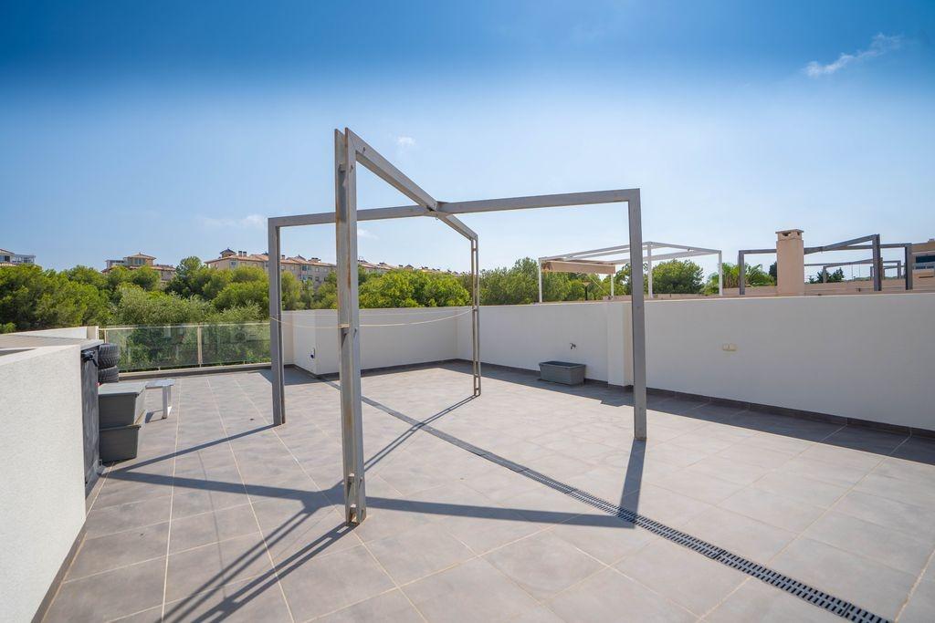 Villa in La Zenia, Alicante, Spain 3 bedrooms, 76 sq.m. No. 165662