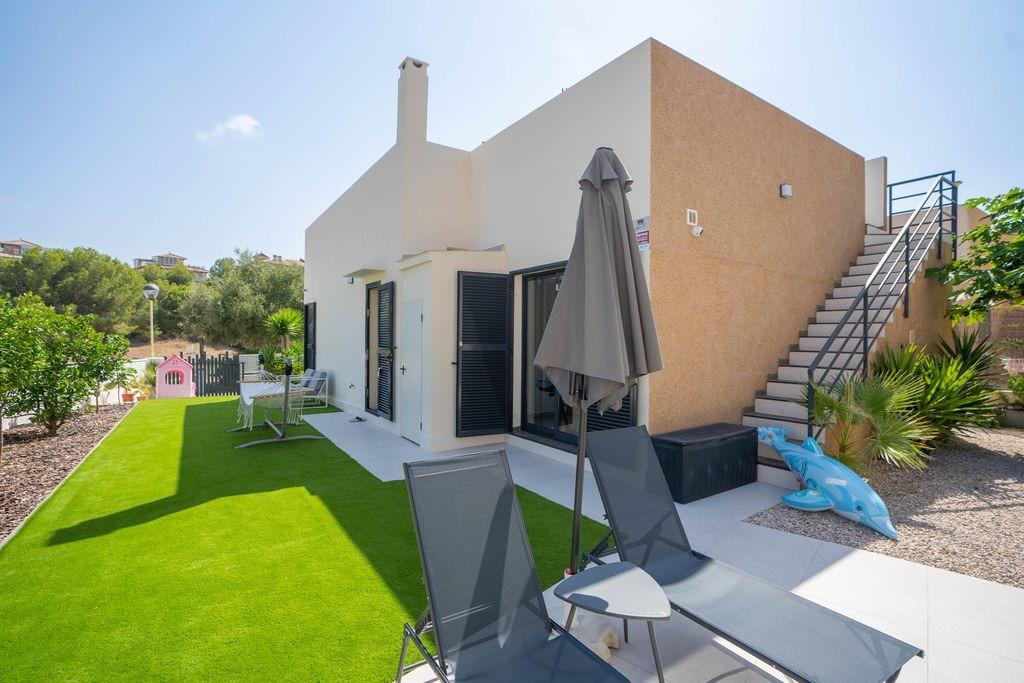 Villa in La Zenia, Alicante, Spain 3 bedrooms, 76 sq.m. No. 165662