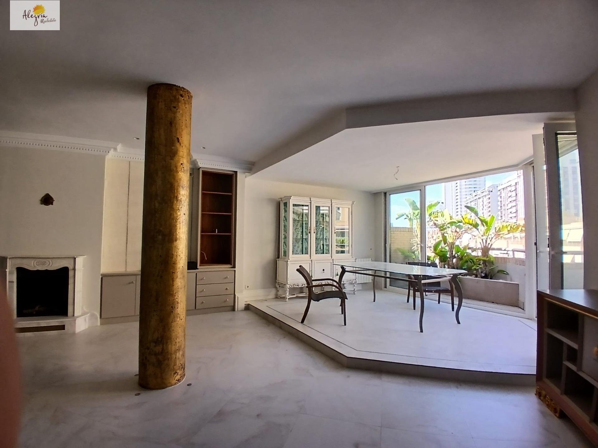 Penthouse in Valencia, Spain 3 bedrooms, 200 sq.m. No. 165663