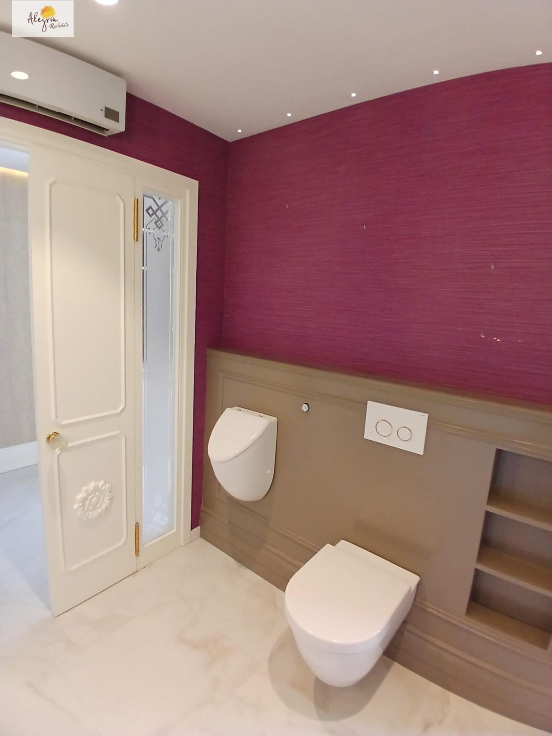Penthouse in Valencia, Spain 3 bedrooms, 200 sq.m. No. 165663