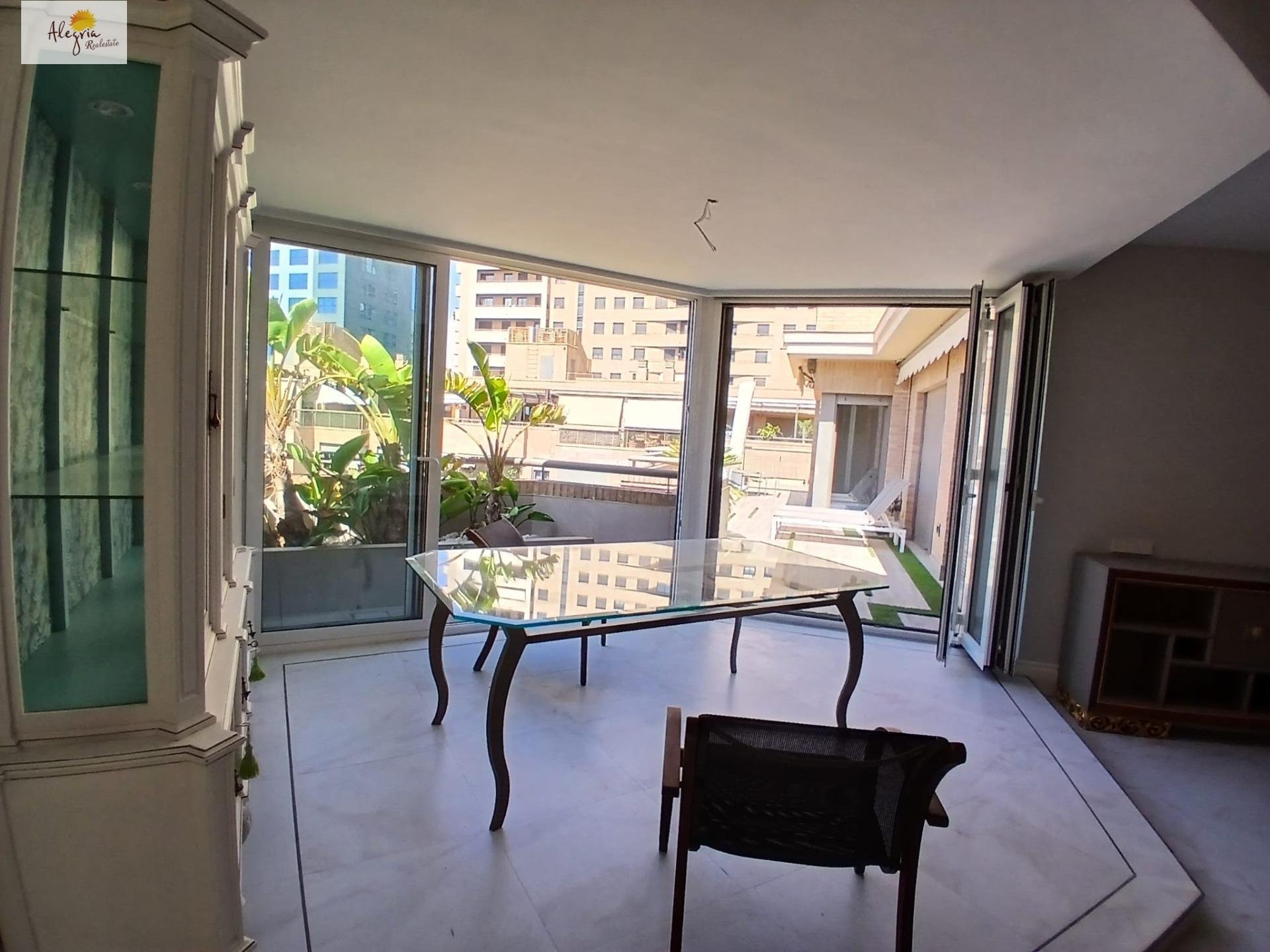 Penthouse in Valencia, Spain 3 bedrooms, 200 sq.m. No. 165663