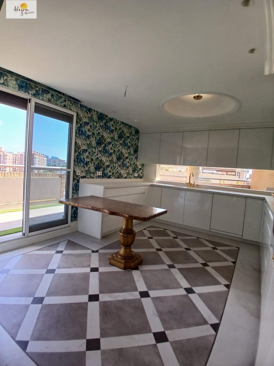 Penthouse in Valencia, Spain 3 bedrooms, 200 sq.m. No. 165663