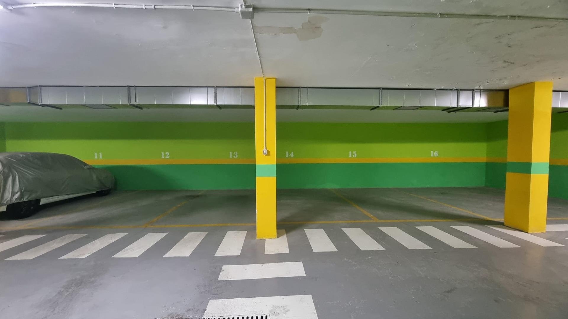 Estacionamiento en Torrevieja, Alicante, España 10 m2 No. 182809