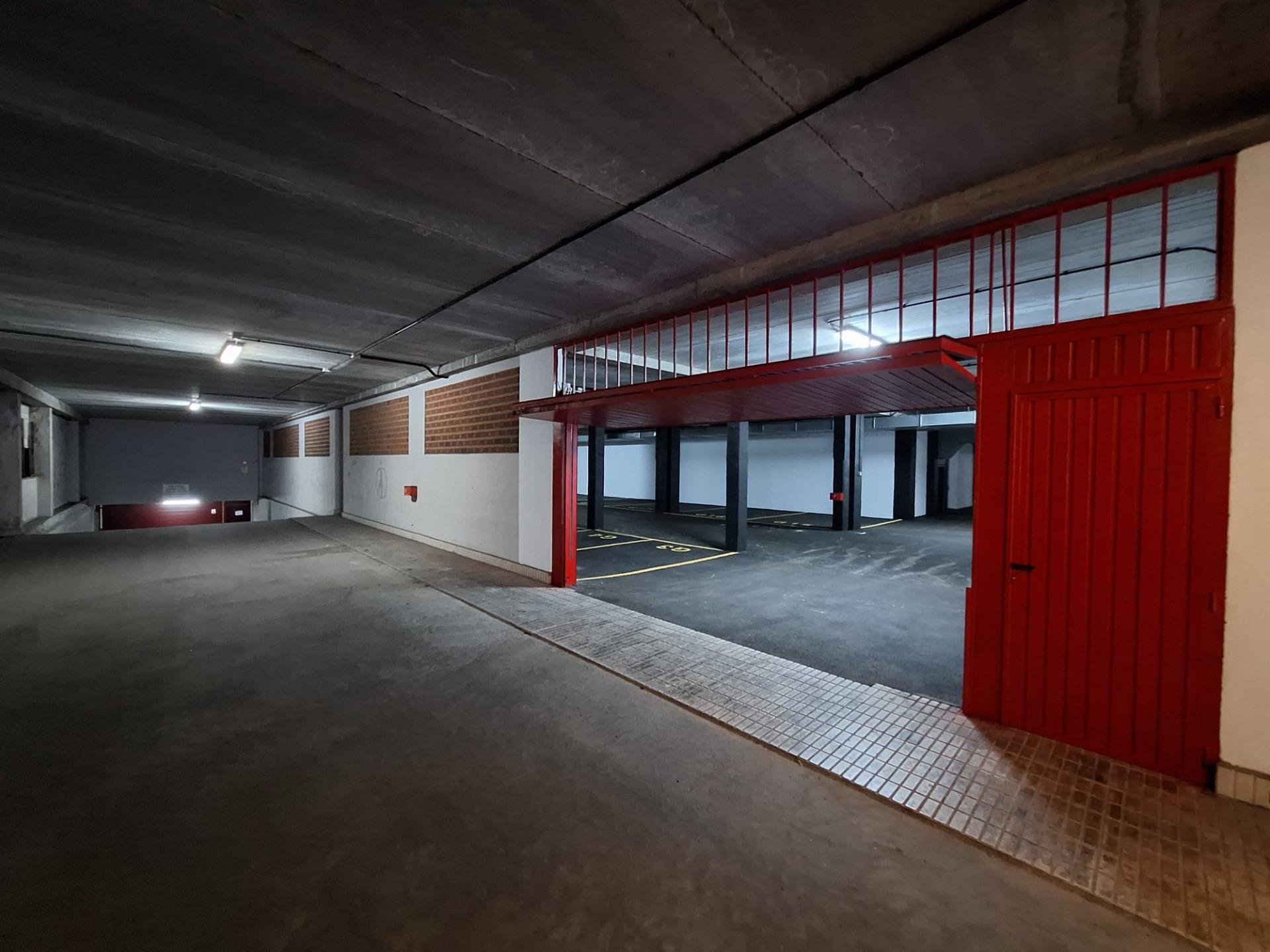 Estacionamiento en San Miguel de Salinas, Alicante, España 10 m2 No. 182810