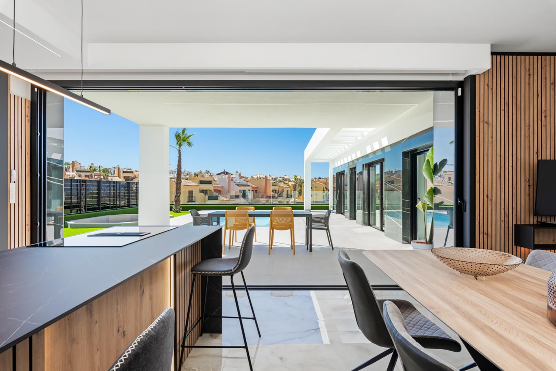 Villa a Alicante, Spagna 3 camere da letto, 129 mq. N° 146559