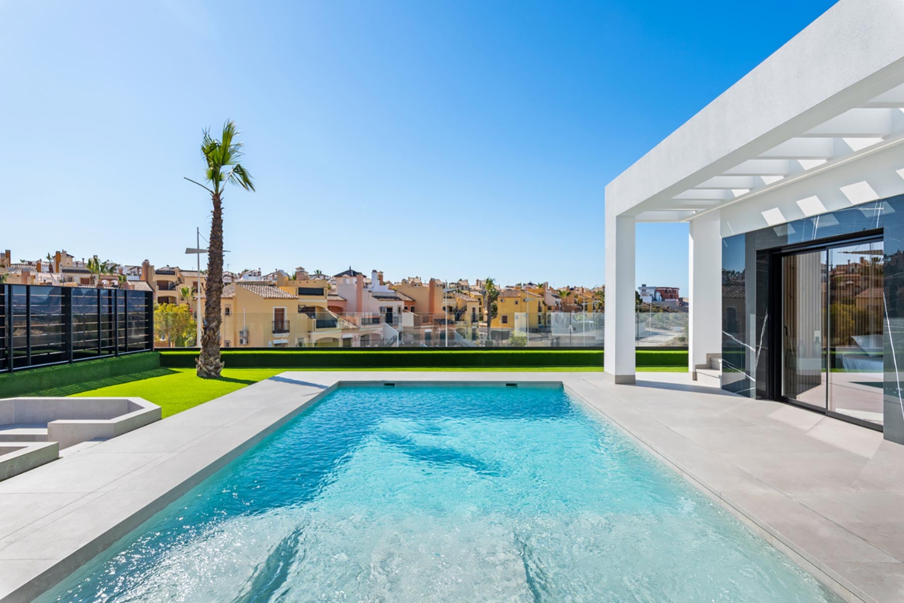 Villa a Alicante, Spagna 3 camere da letto, 129 mq. N° 146559