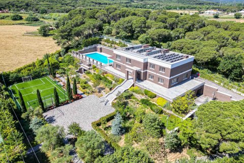 Villa in Platja D'aro, Girona, Spain 6 bedrooms, 1900 sq.m. No. 133644