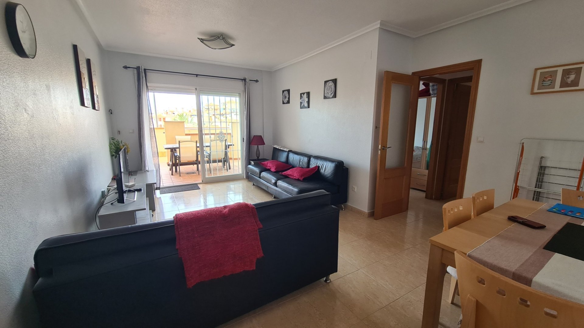 Apartamento en Alicante, España 3 dormitorios,  No. 133643