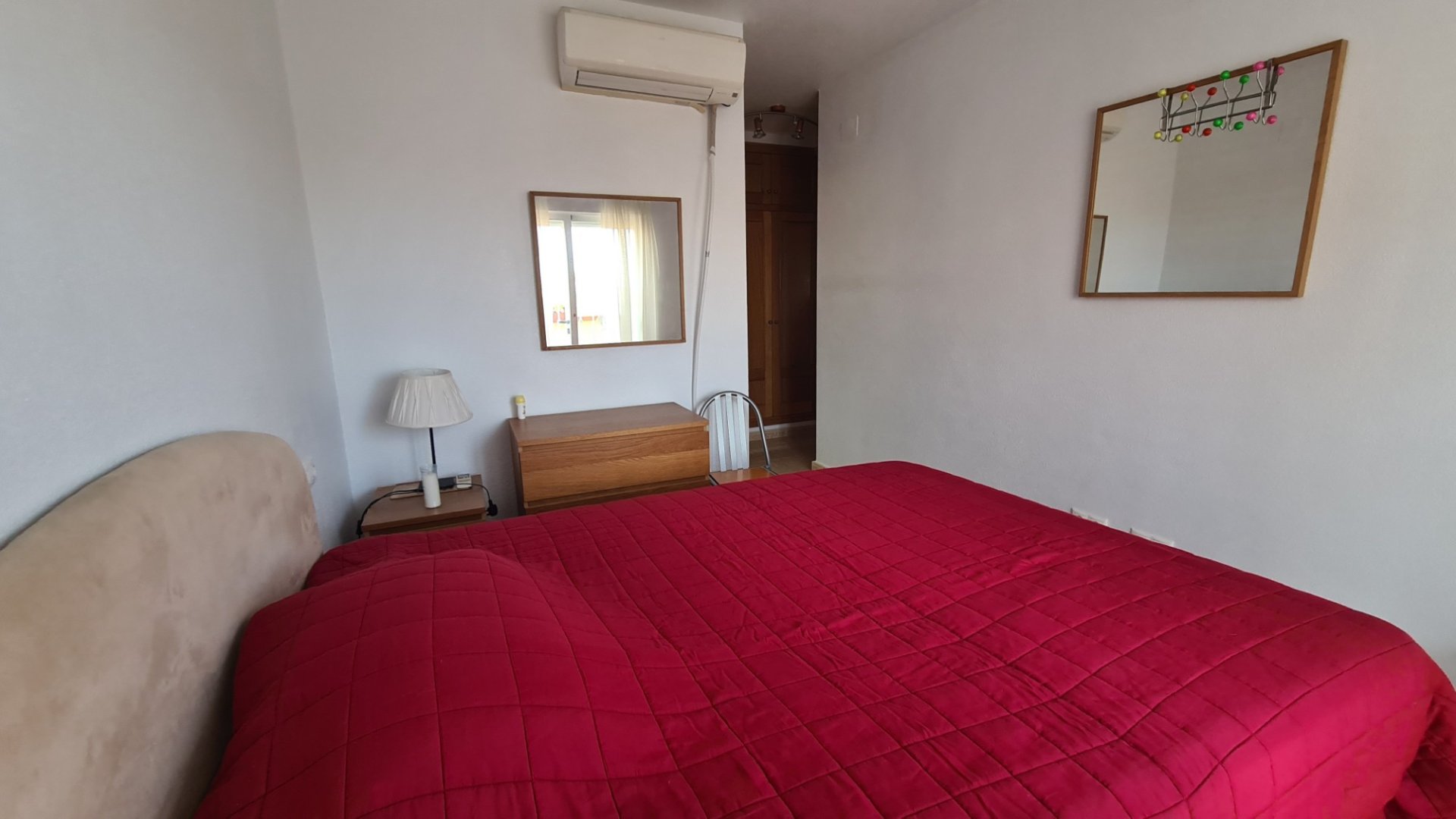 Apartamento en Alicante, España 3 dormitorios,  No. 133643