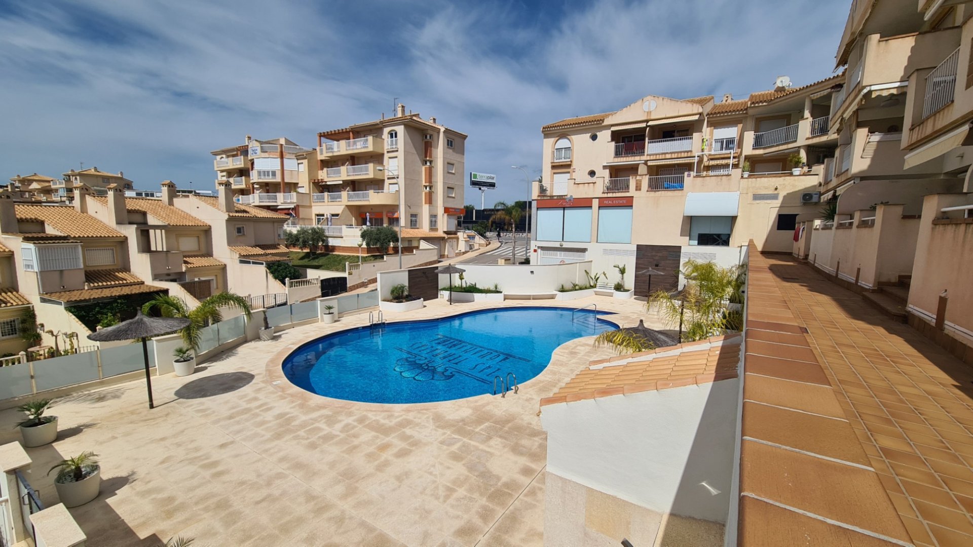 Apartamento en Alicante, España 3 dormitorios,  No. 133643