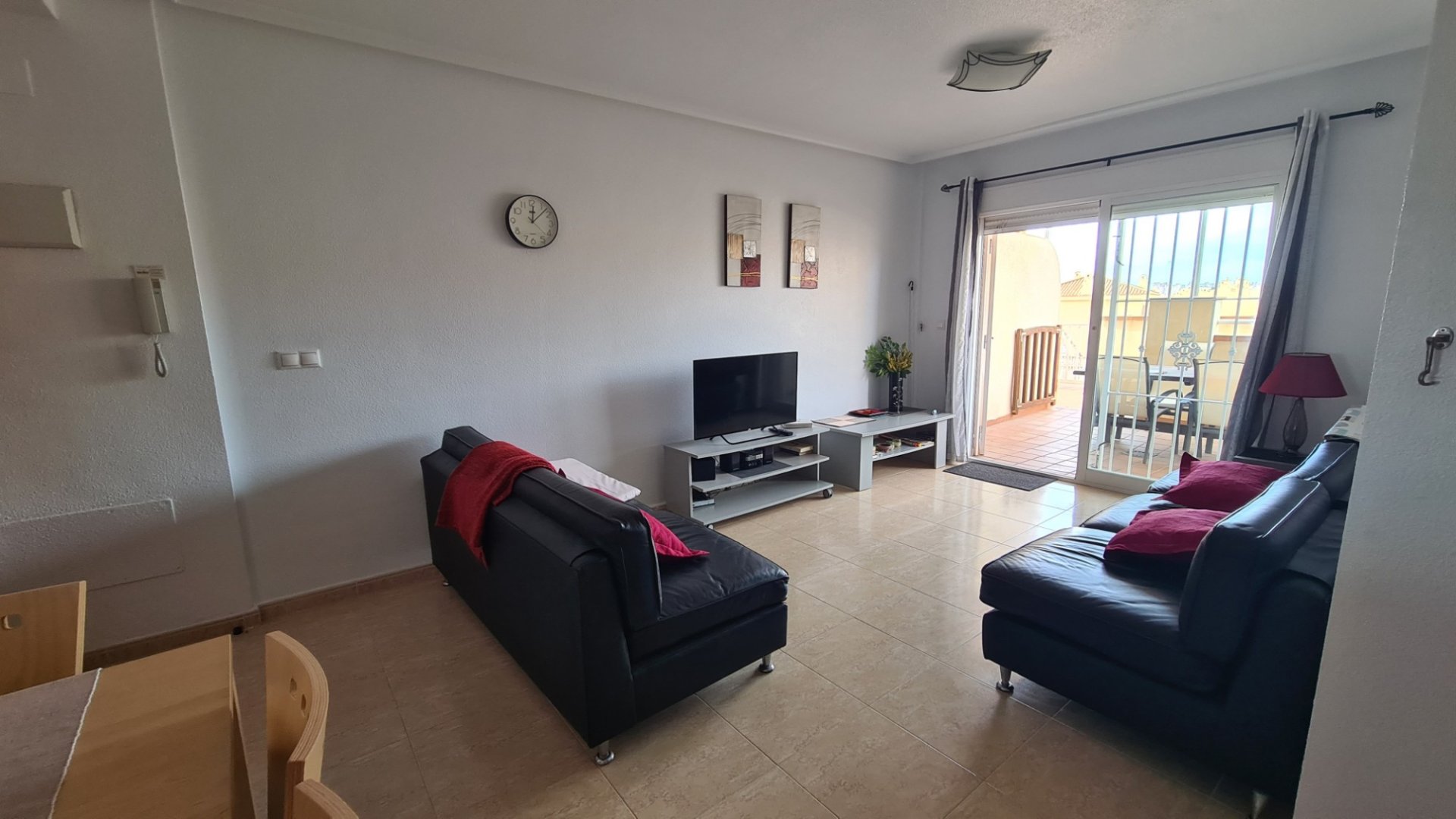 Apartamento en Alicante, España 3 dormitorios,  No. 133643