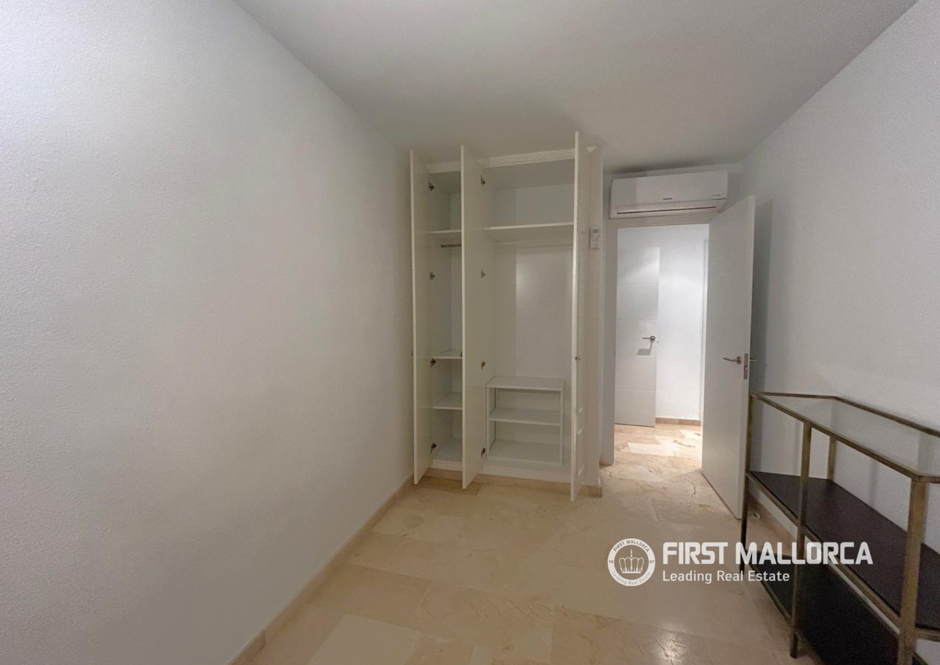 Apartamento en Port Adriano, Mallorca, España 4 dormitorios, 140 m2 No. 177325