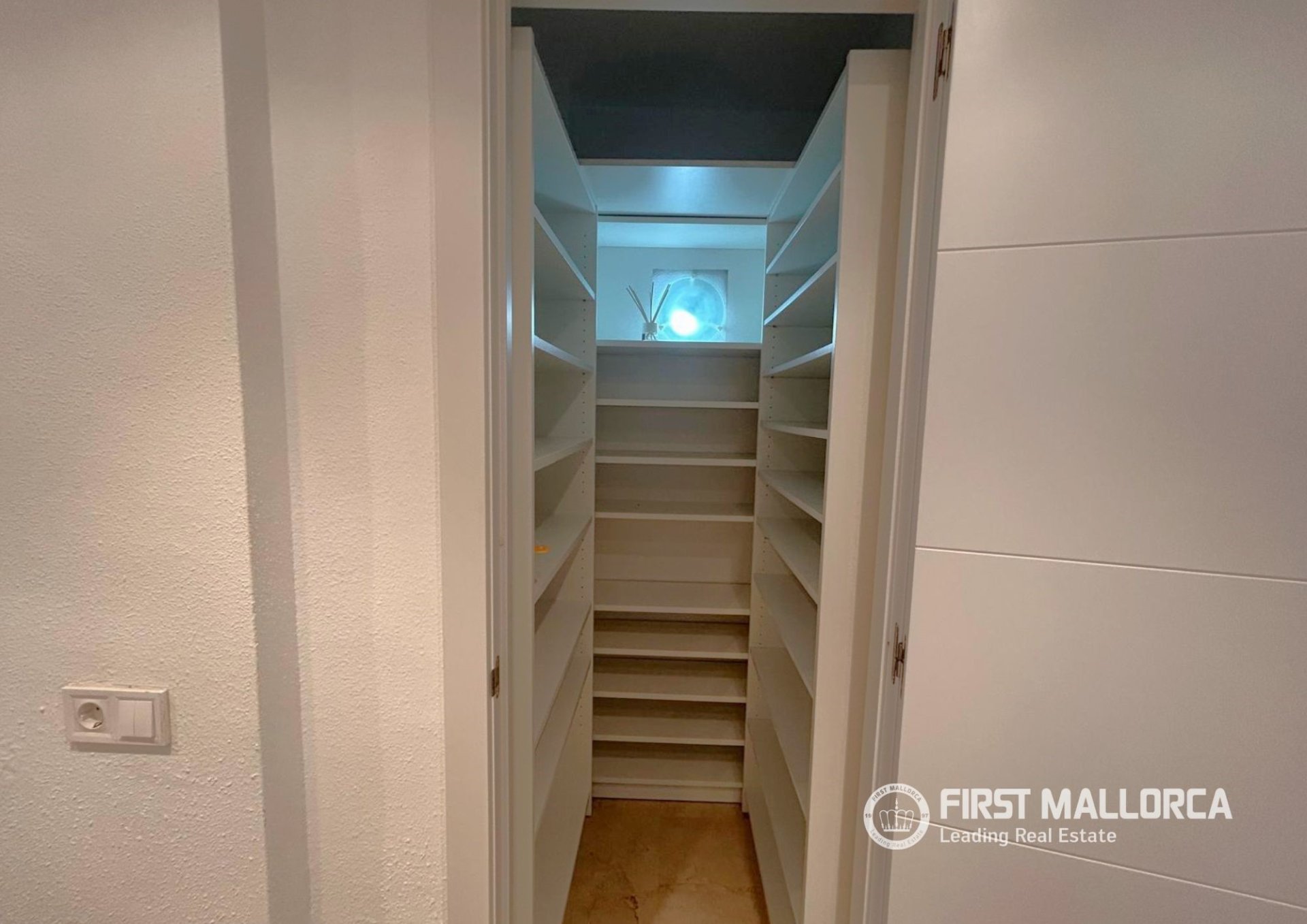 Apartamento en Port Adriano, Mallorca, España 4 dormitorios, 140 m2 No. 177325