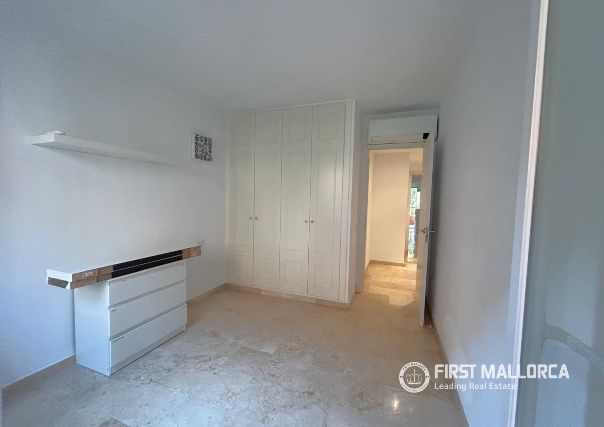 Apartamento en Port Adriano, Mallorca, España 4 dormitorios, 140 m2 No. 177325