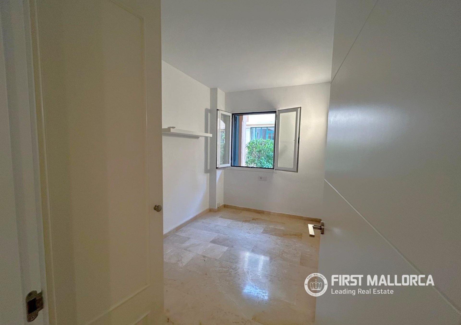 Apartamento en Port Adriano, Mallorca, España 4 dormitorios, 140 m2 No. 177325