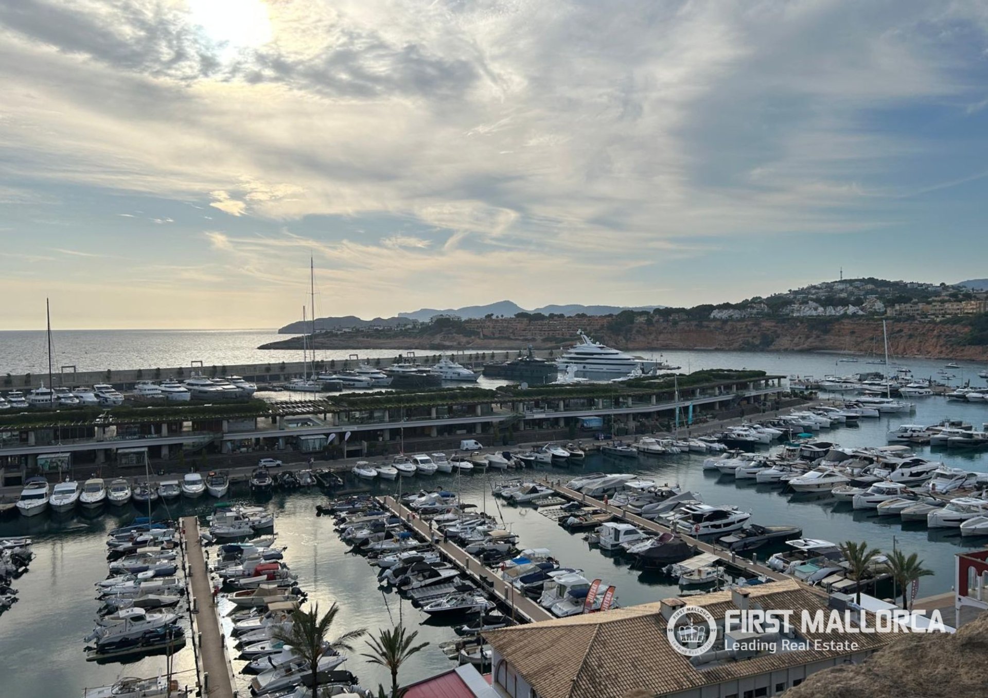 Apartamento en Port Adriano, Mallorca, España 4 dormitorios, 140 m2 No. 177325