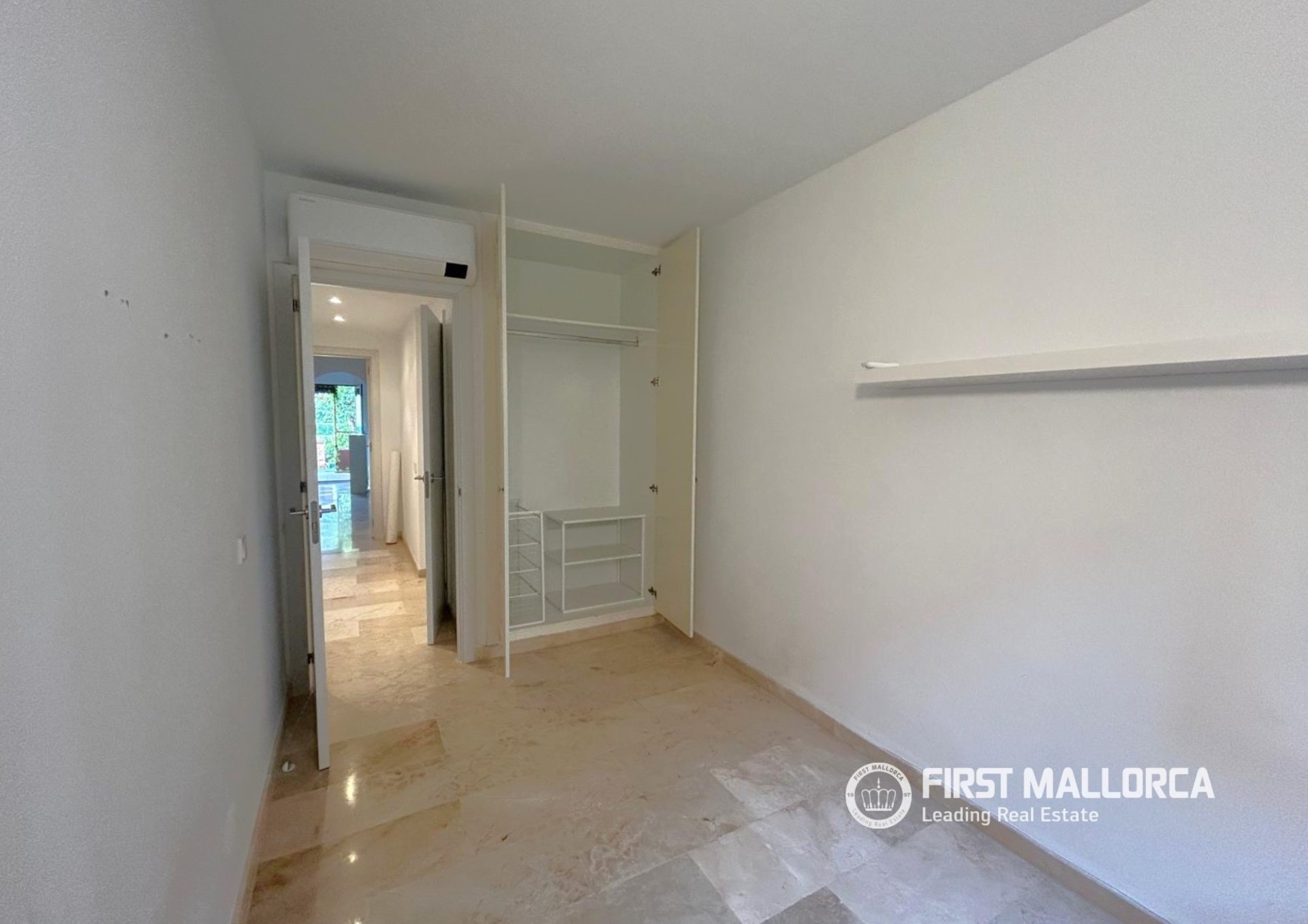 Apartamento en Port Adriano, Mallorca, España 4 dormitorios, 140 m2 No. 177325