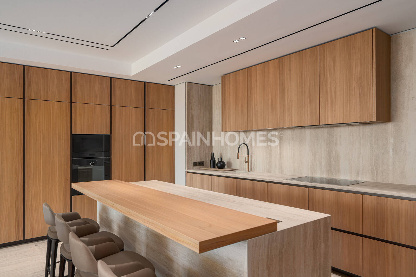 Apartamento en Estepona, Málaga, España 3 dormitorios, 212 m2 No. 191665