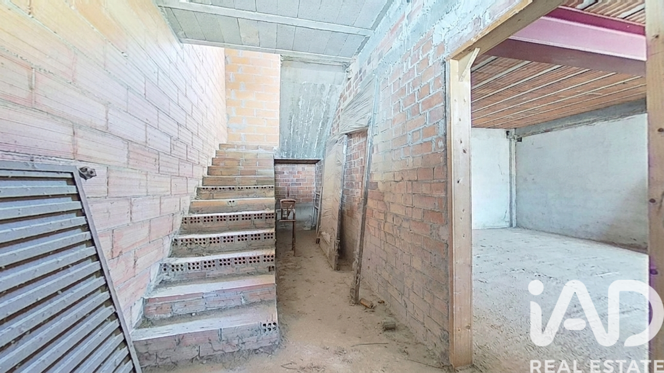 Hus i Rossello, Lleida, Spanien 4 sovrum, 246 kvm. Nr. 185491
