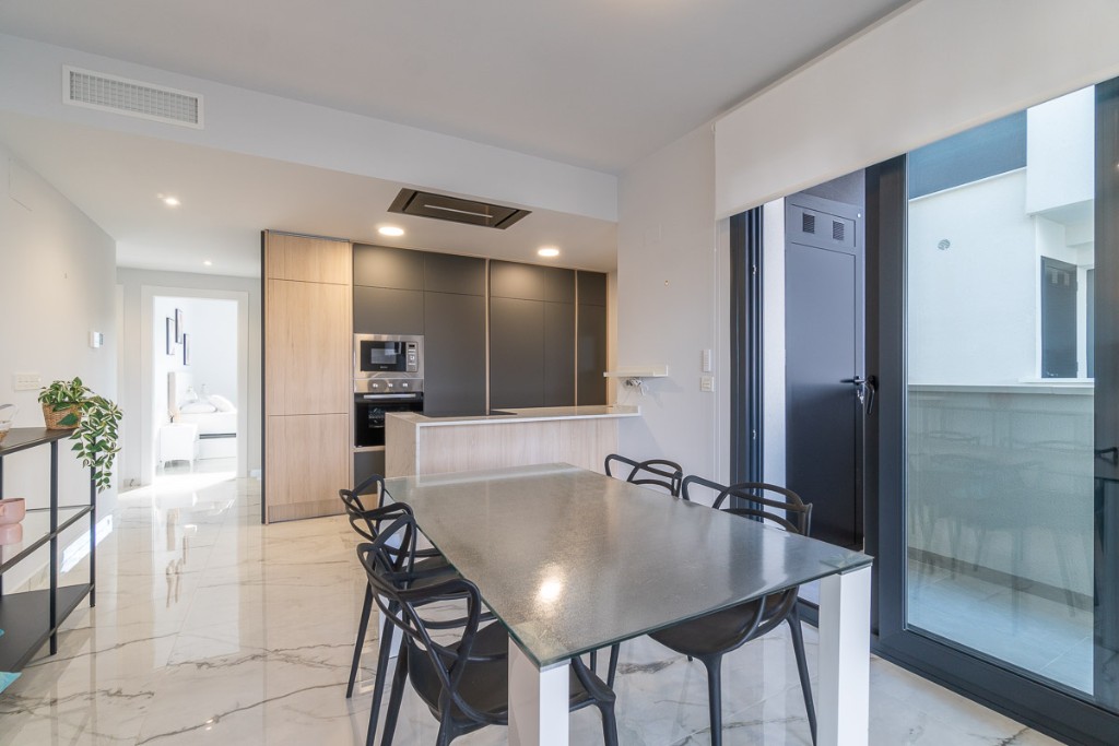 Dzīvoklis Alicante, Spānijā 2 istabas, 81 m2 Nr. 145344