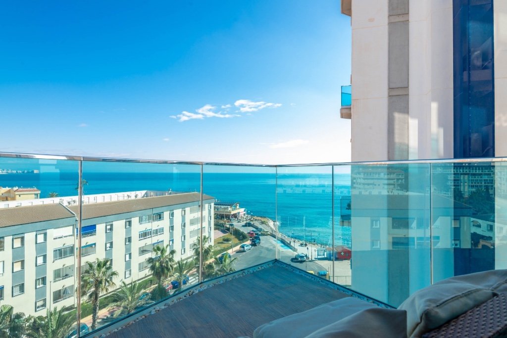 Appartamento a Punta Prima, Alicante, Spagna 2 camere da letto, 72 mq. N° 145342