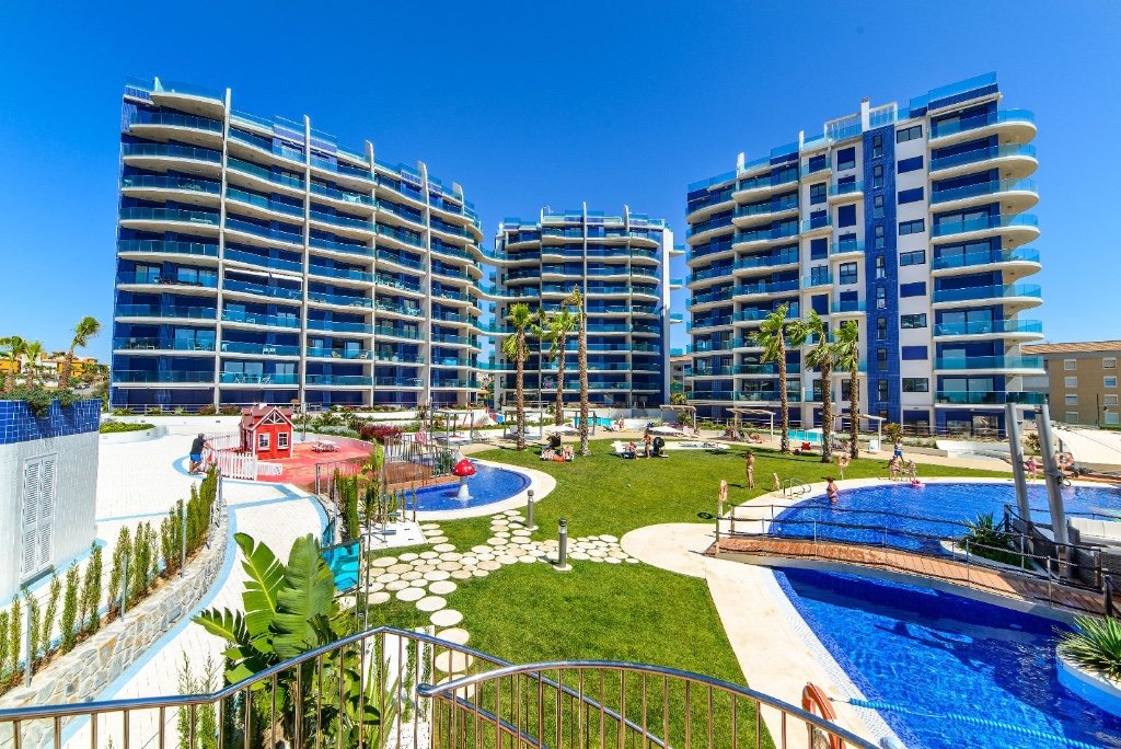 Appartamento a Punta Prima, Alicante, Spagna 2 camere da letto, 72 mq. N° 145342
