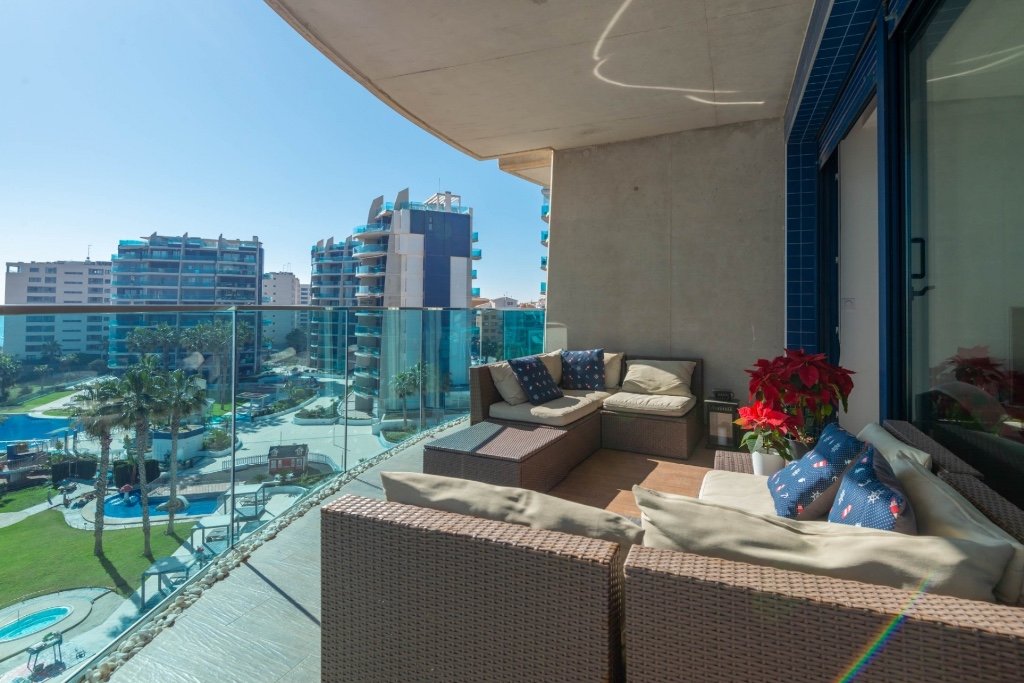 Appartamento a Punta Prima, Alicante, Spagna 2 camere da letto, 72 mq. N° 145342